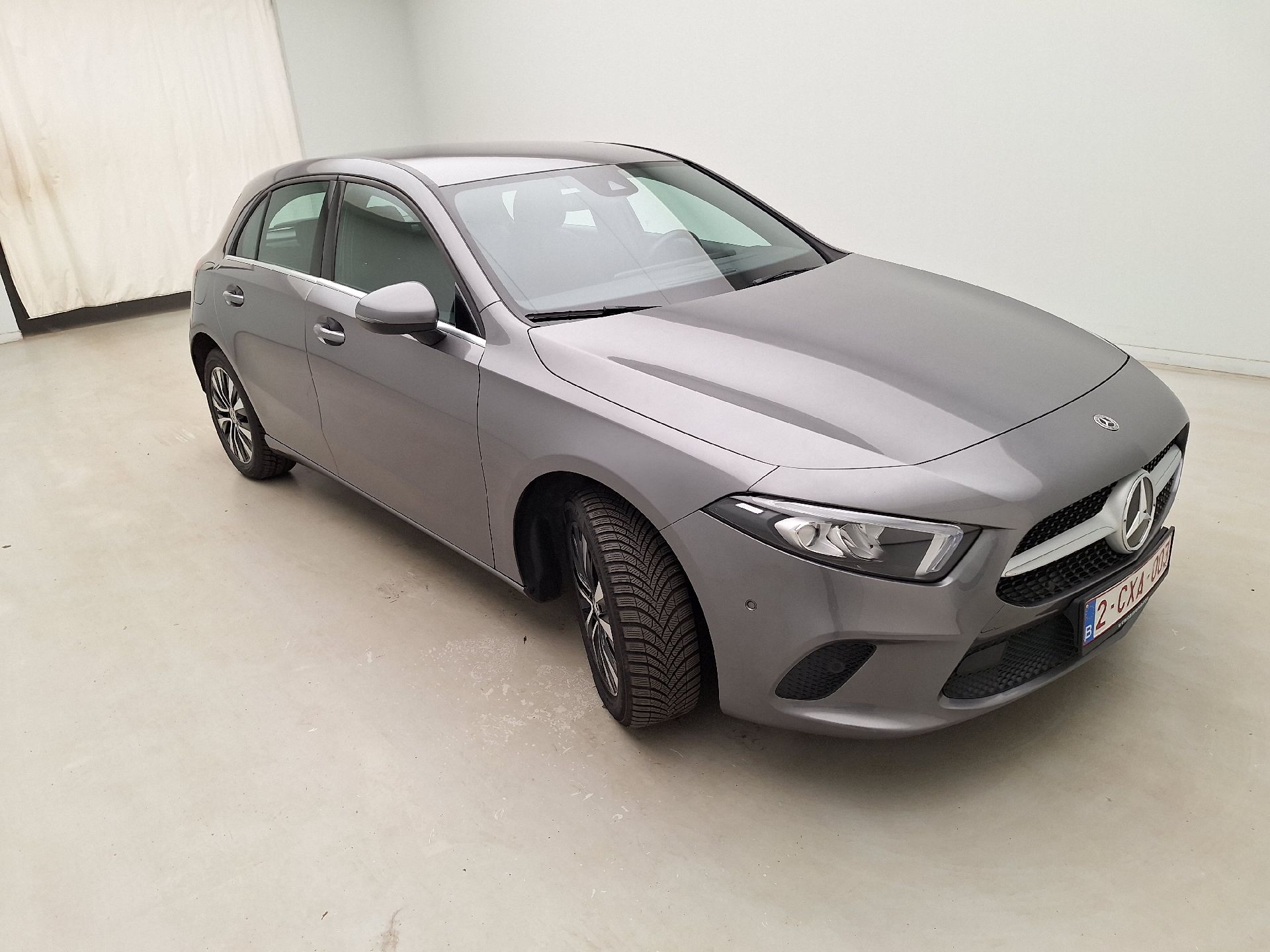 Mercedes-Benz A 250e Business Line