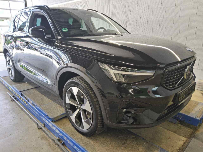 Volvo XC40 B4 Plus Dark