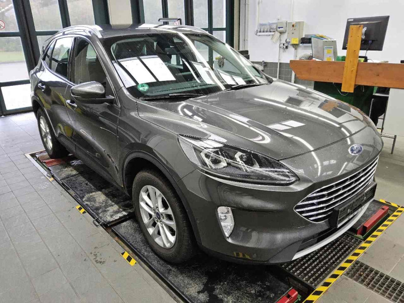 Ford Kuga 2.5 Titanium