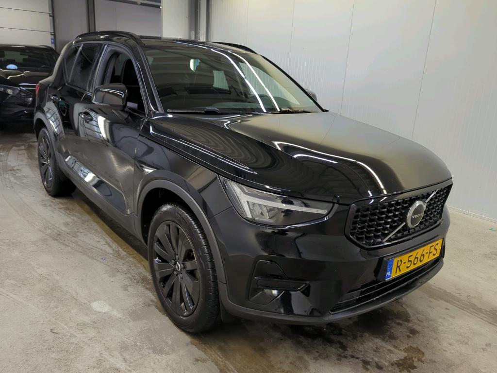 Volvo XC40 1.5 T4 Plus Dark