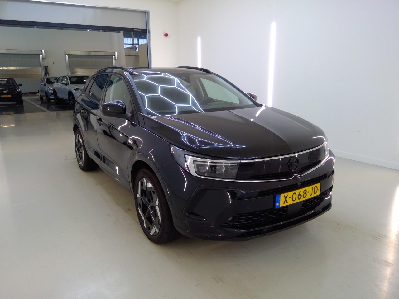 Opel Grandland 1.6
