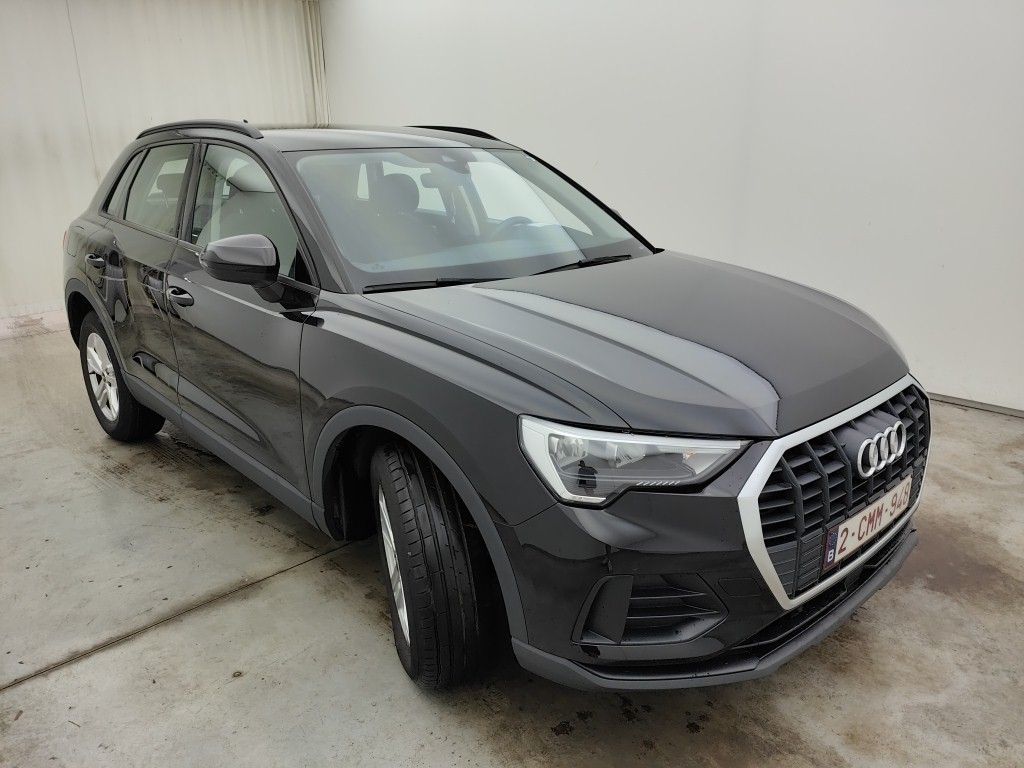 Audi Q3 45 TFSIe Attraction