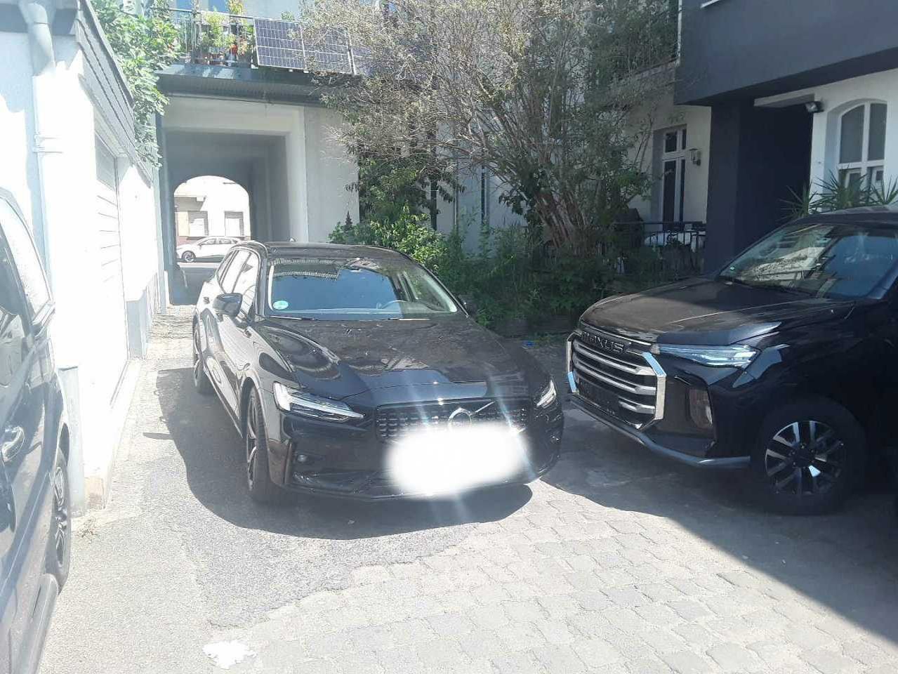 Volvo V60 B4 Plus Dark