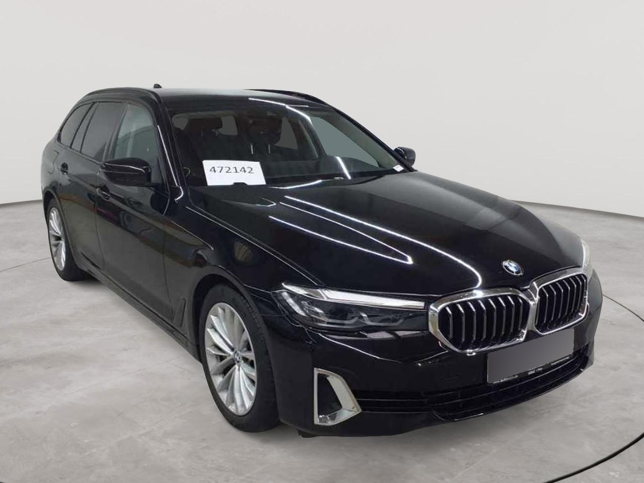 BMW 5 Series Touring 540i Luxury