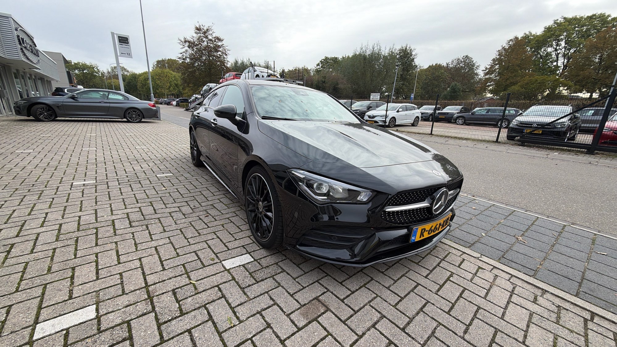Mercedes-Benz CLA Shooting Brake 180 AMG Line