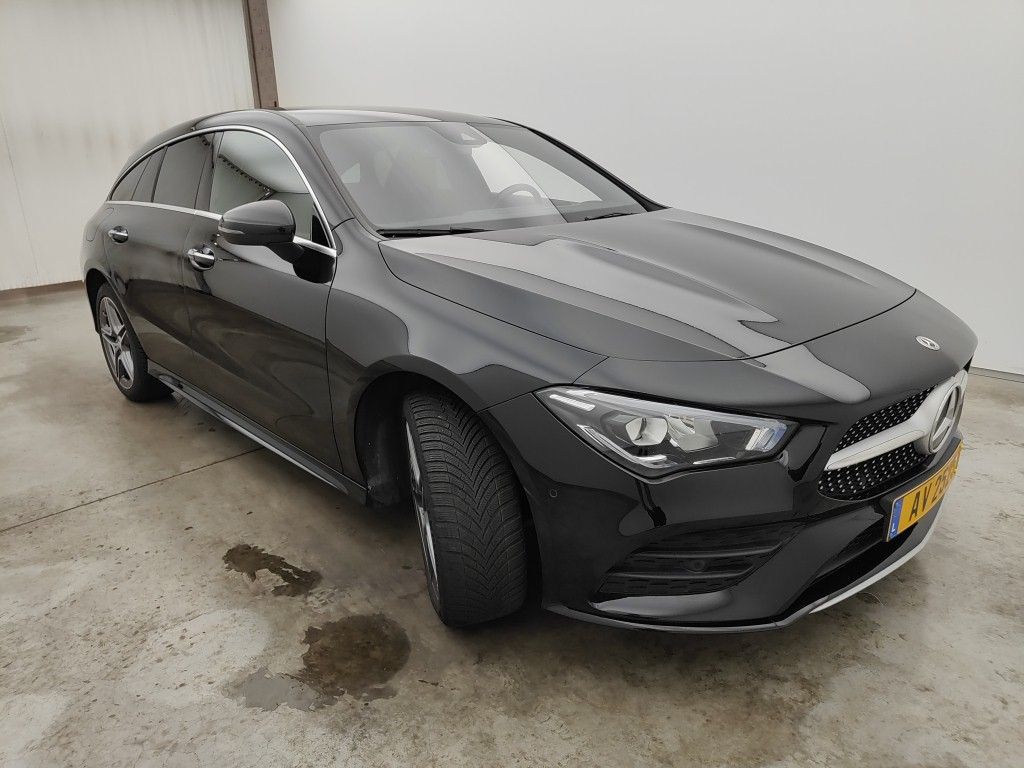 Mercedes-Benz CLA Shooting Brake 250e AMG Line