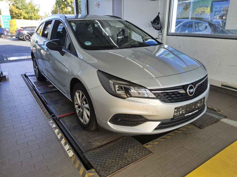 Opel Astra Sports Tourer Edition