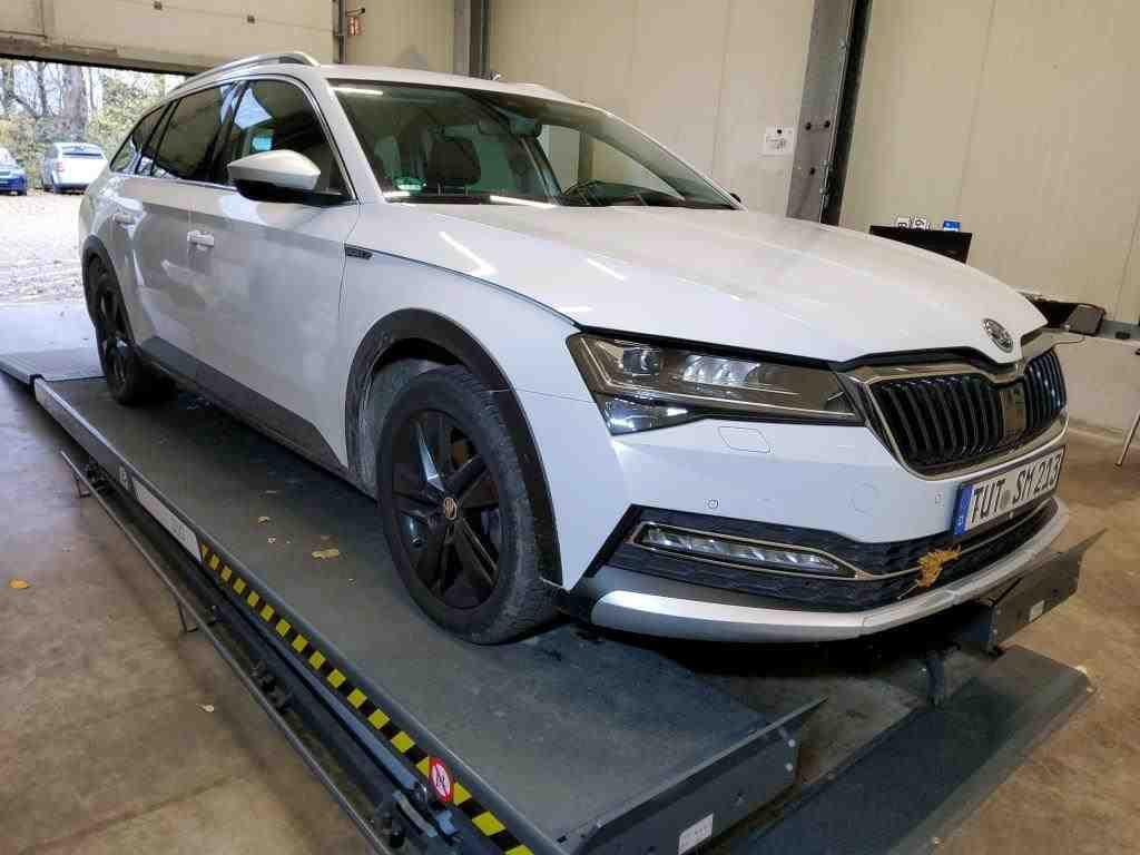 Škoda Superb Combi 2.0 TDI Scout