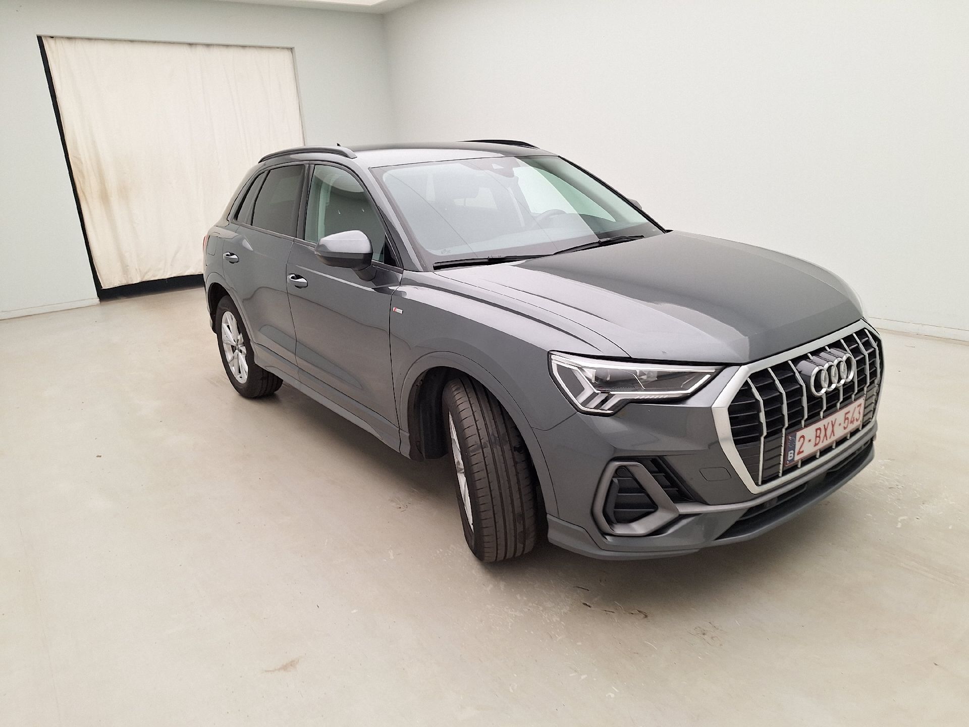 Audi Q3 45 TFSIe S Line