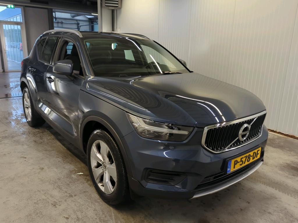 Volvo XC40 T2 Momentum Business