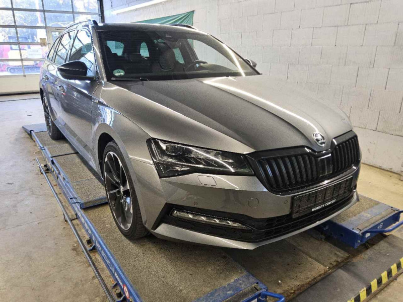 Škoda Superb Combi 2.0 TDI Sportline
