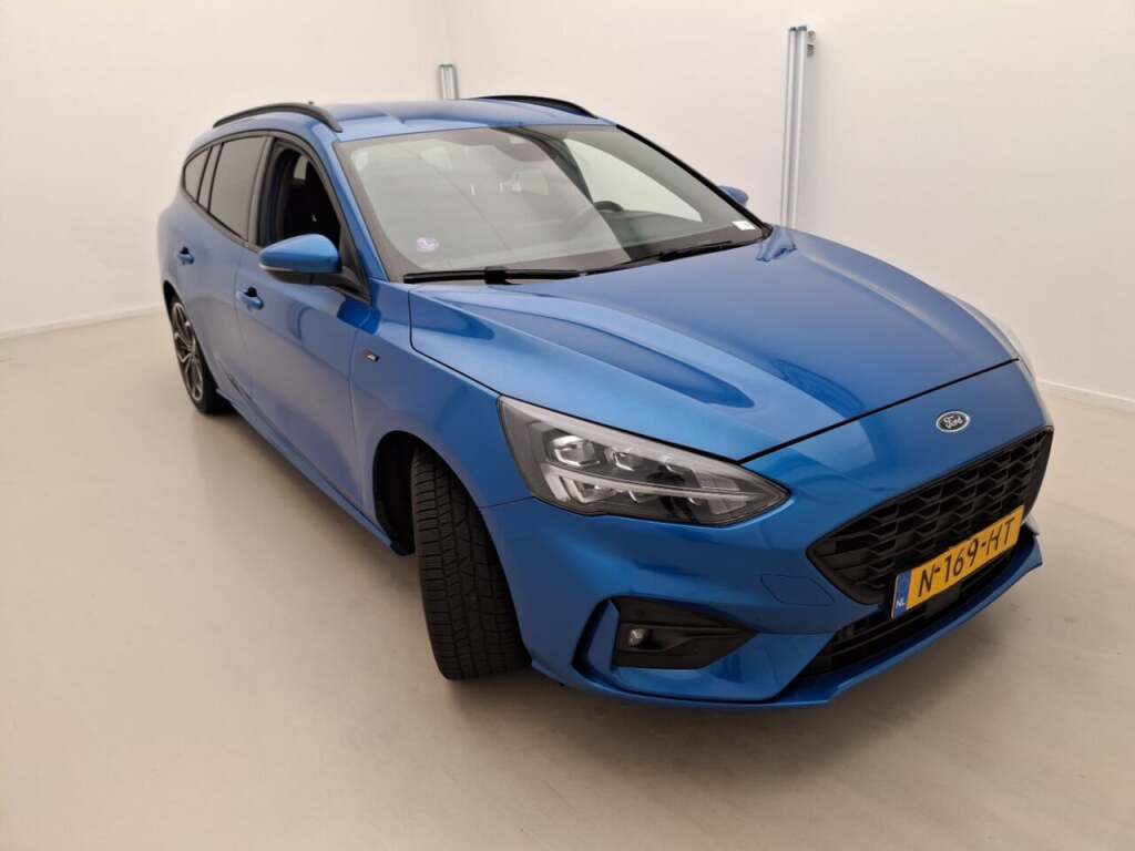 Ford Focus 1.0 EcoBoost ST Line X