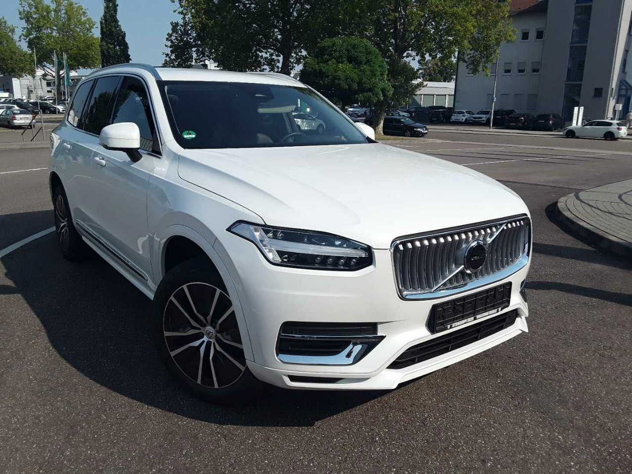 Volvo XC90 T8 Core