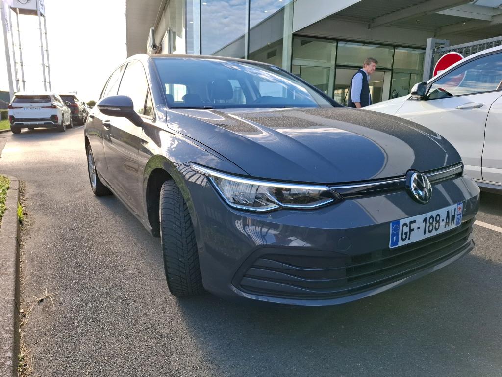 Volkswagen Golf 1.0 TSI Life Business