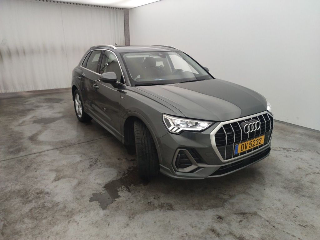 Audi Q3 40 TDI S Line