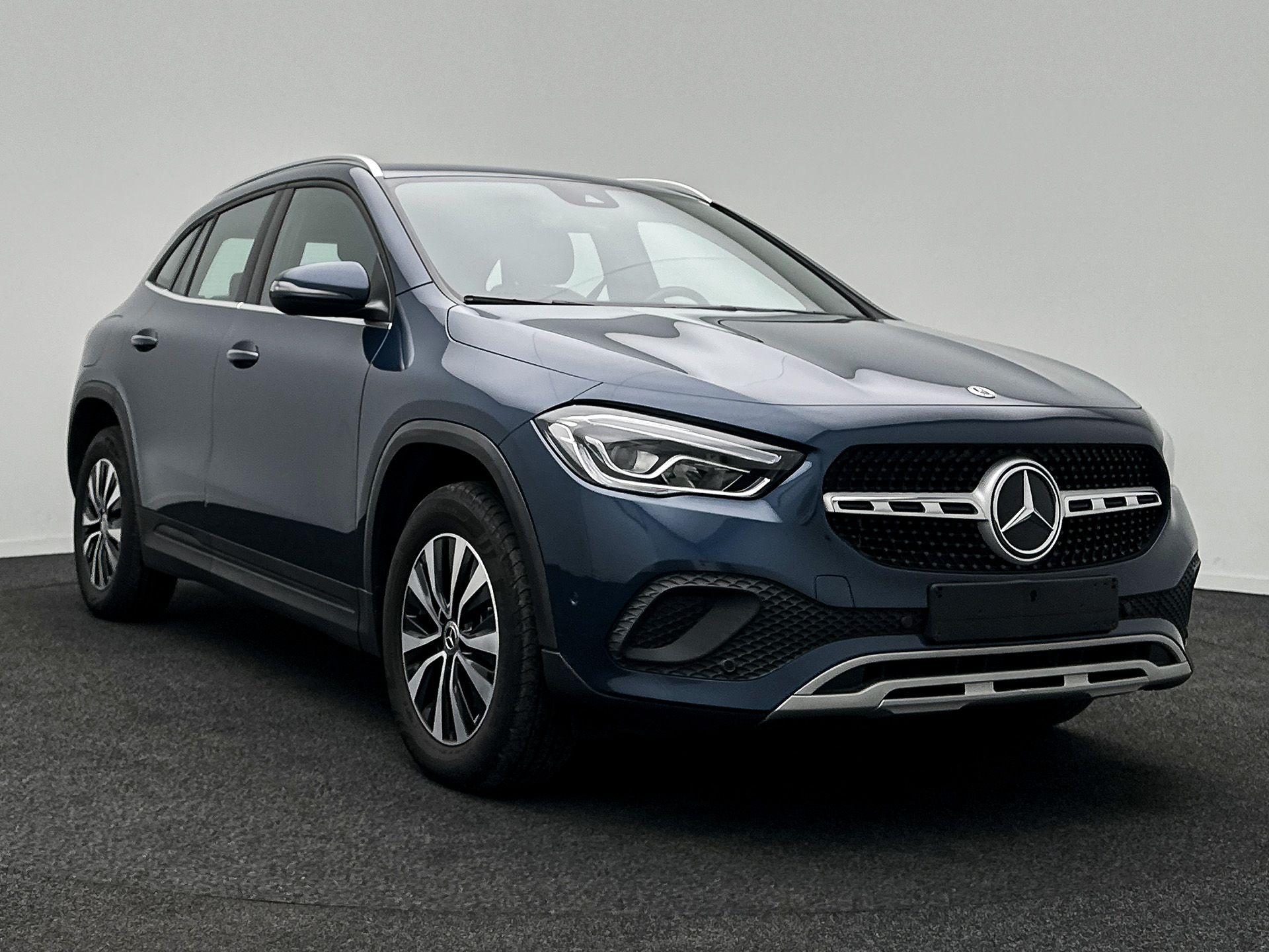 Mercedes-Benz GLA 250e Luxury