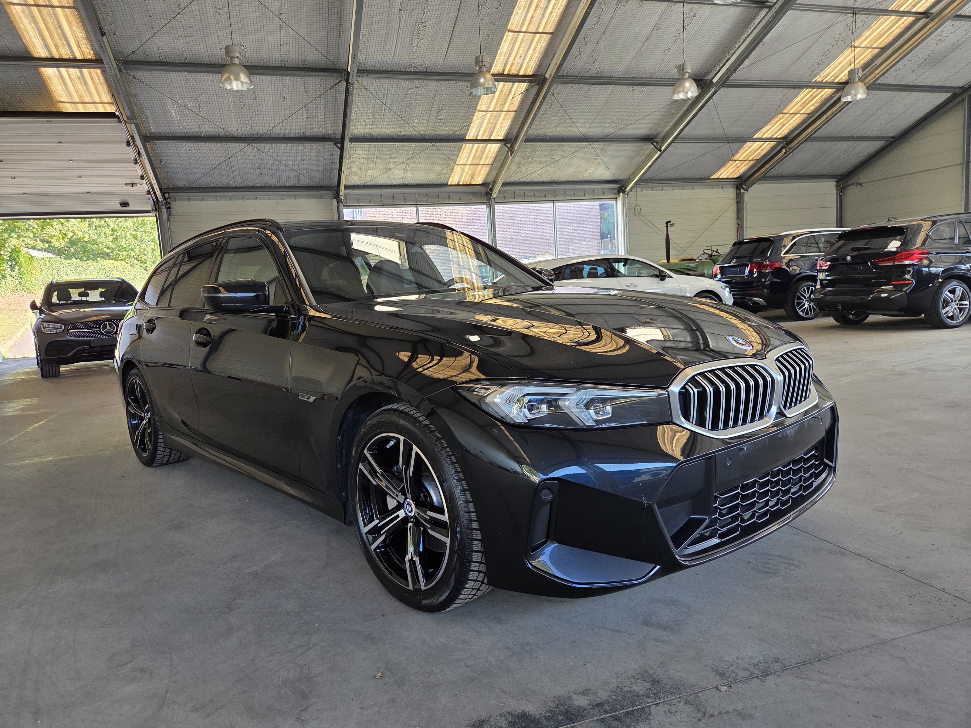 BMW 3 Series Touring 330e M Sport