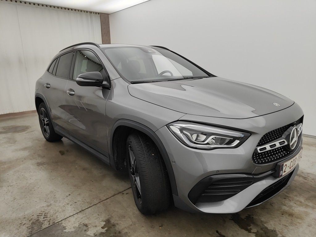 Mercedes-Benz GLA 250e Business Line