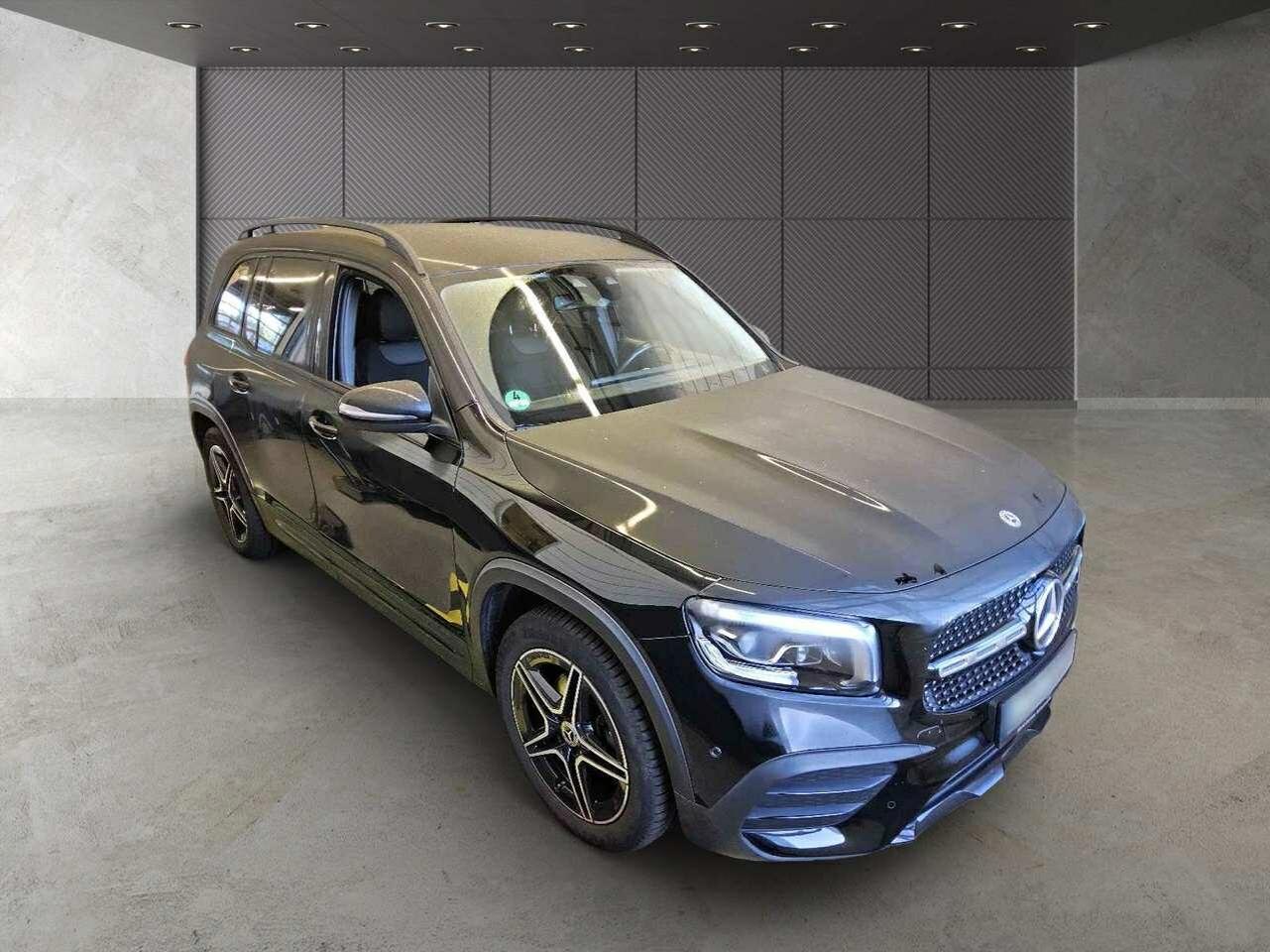 Mercedes-Benz GLB 200 AMG Line