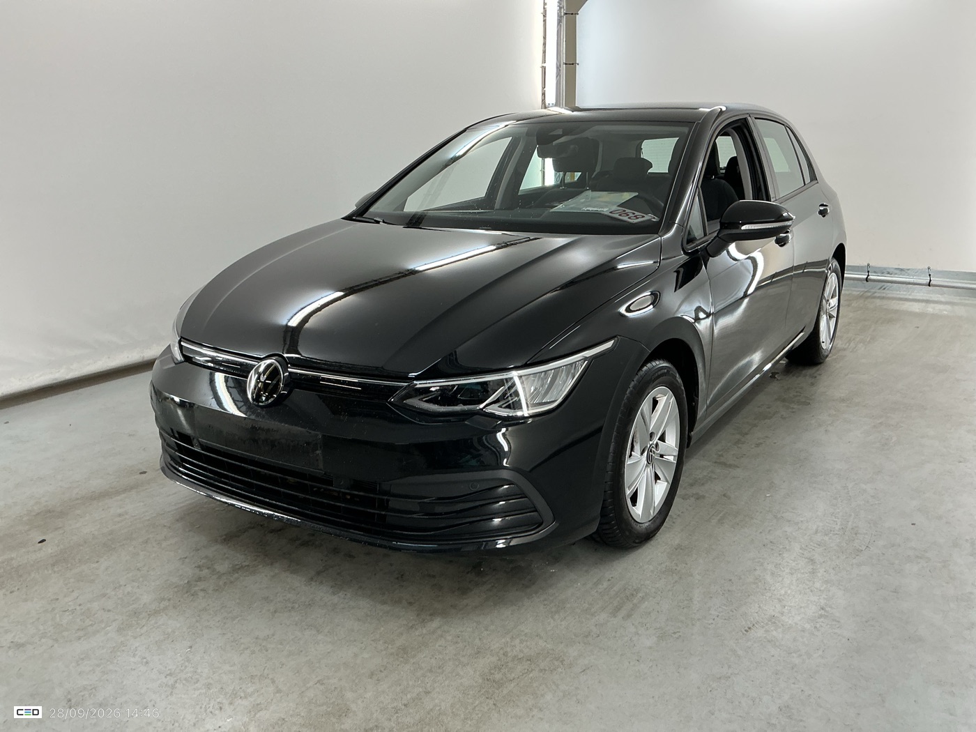 Volkswagen Golf 1.0 eTSI Life Business