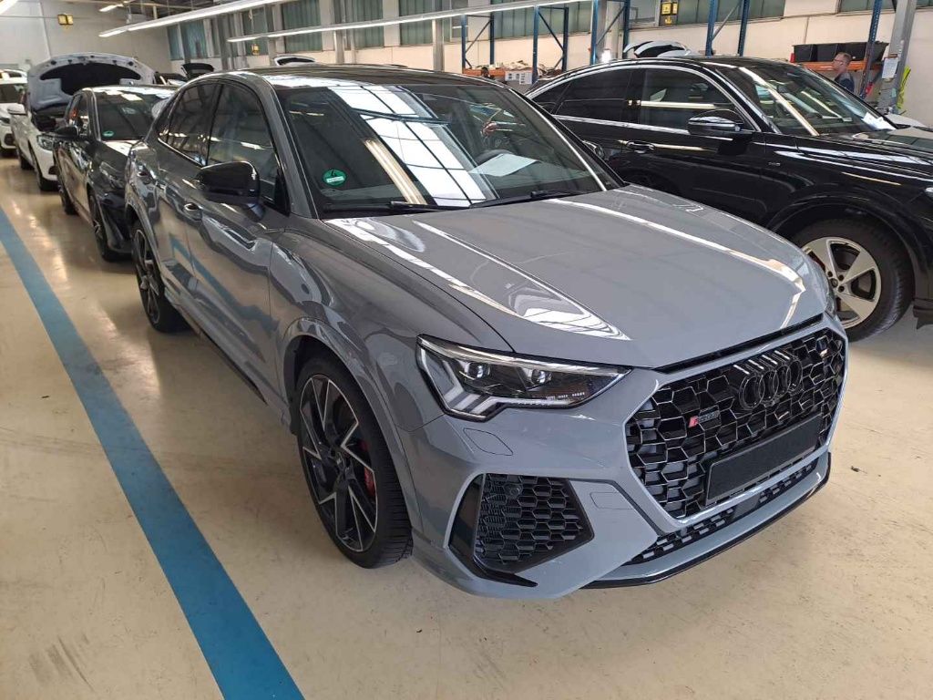 Audi RSQ3 Sportback 2.5