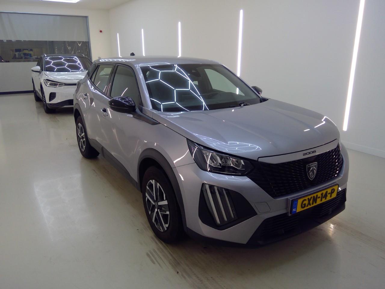 Peugeot 2008 1.2i Active