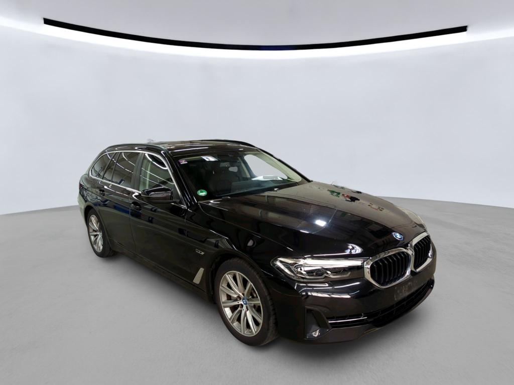 BMW 5 Series Touring 520e