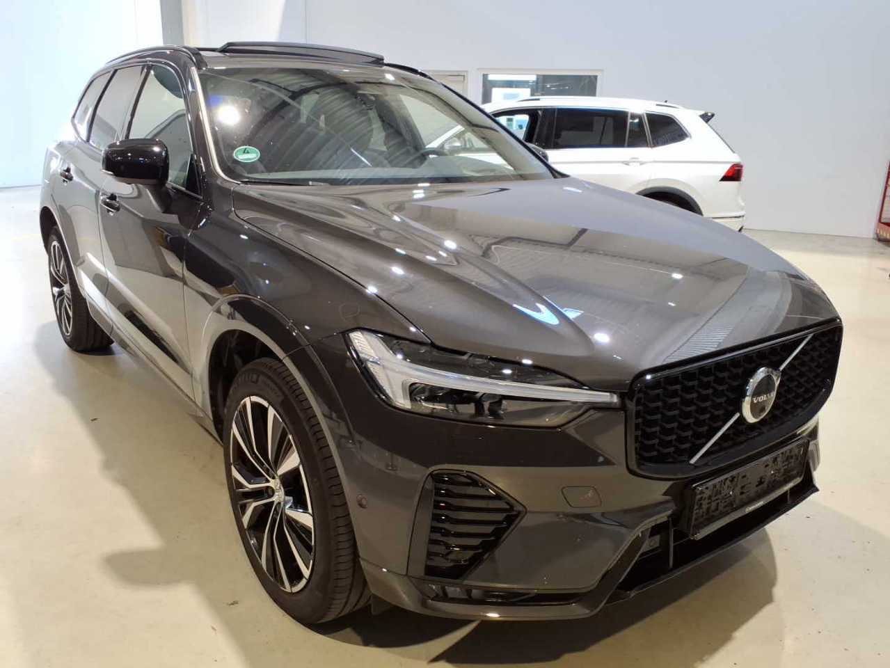 Volvo XC60 B5 Ultra Dark