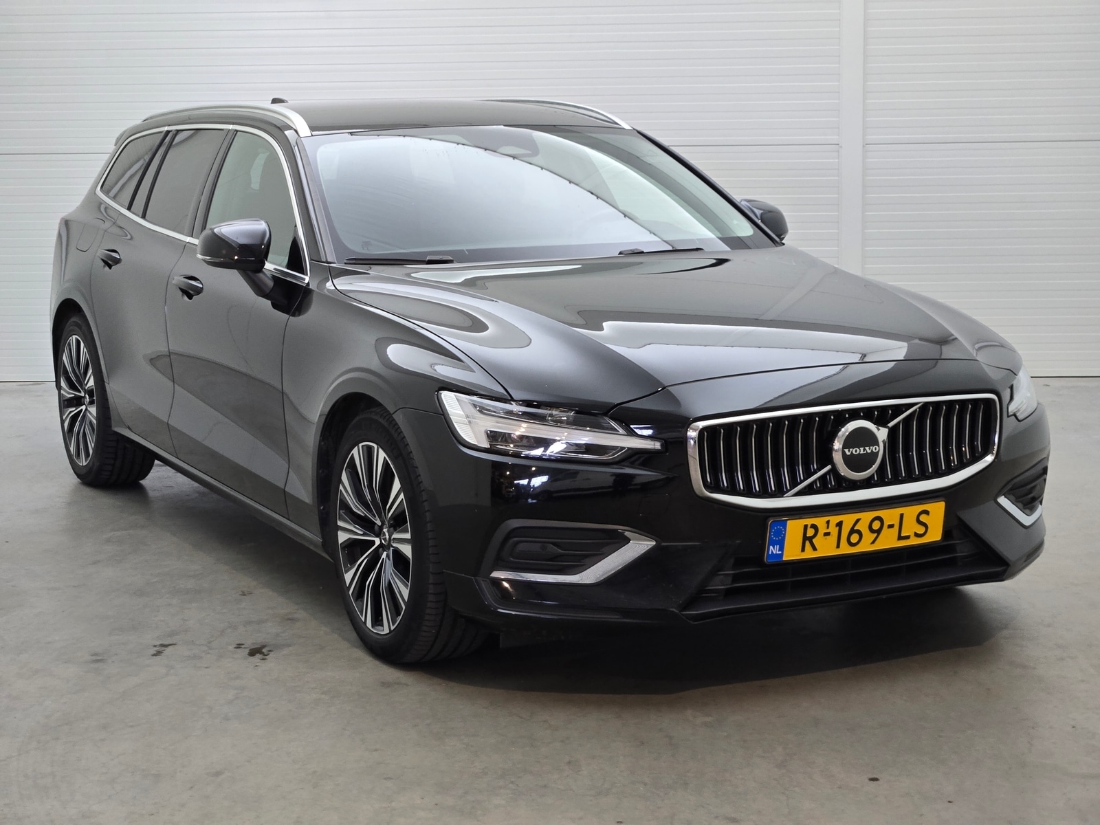 Volvo V60 B3 Plus Bright