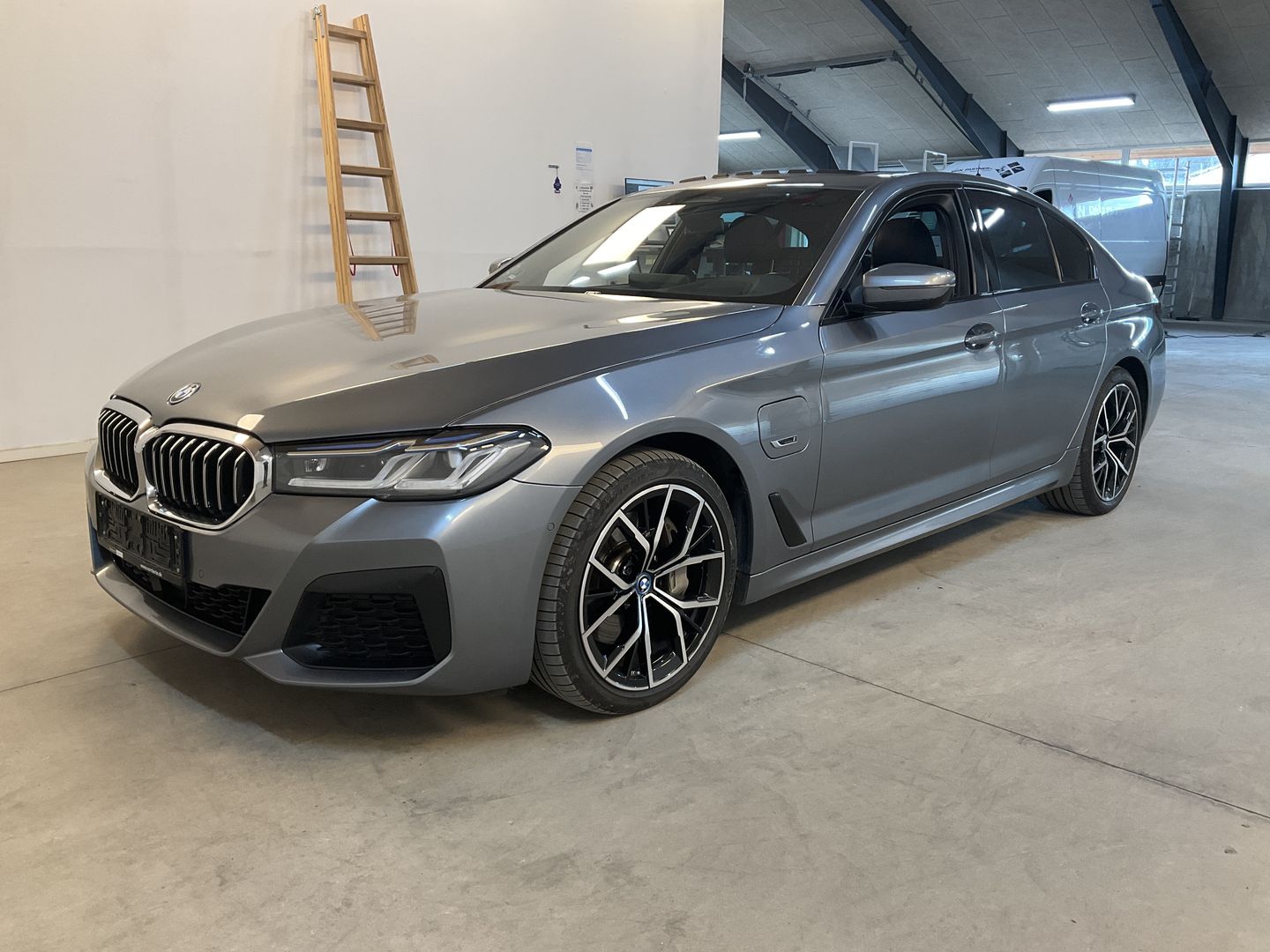 BMW 5-Series M Sport Plus