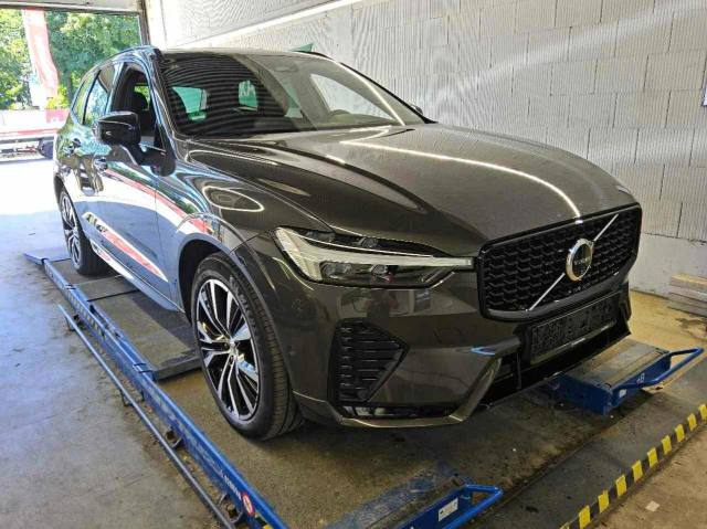 Volvo XC60 B5 Ultra Dark
