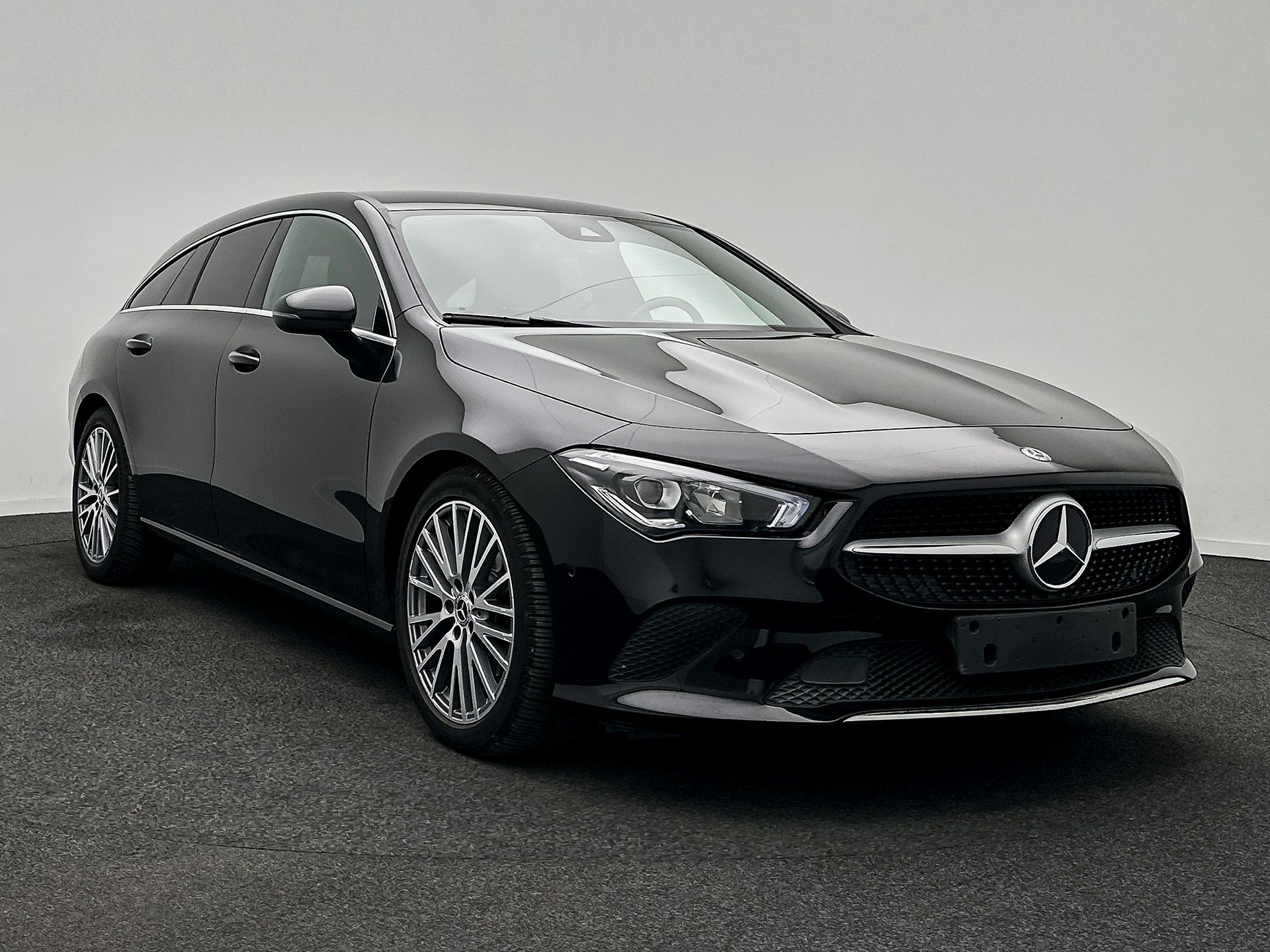 Mercedes-Benz CLA Shooting Brake 180d Business Solution