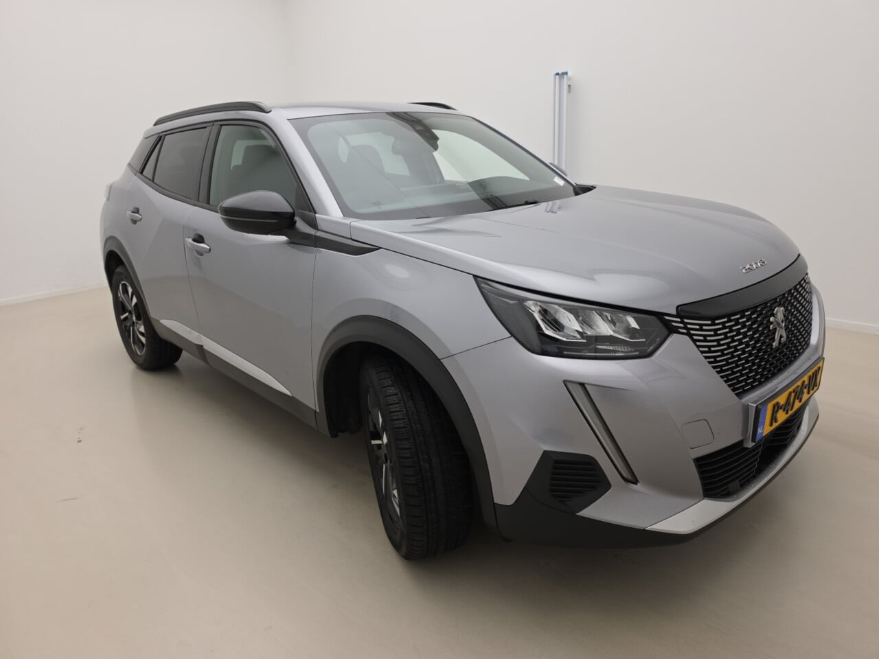 Peugeot 2008 1.2i Allure Pack