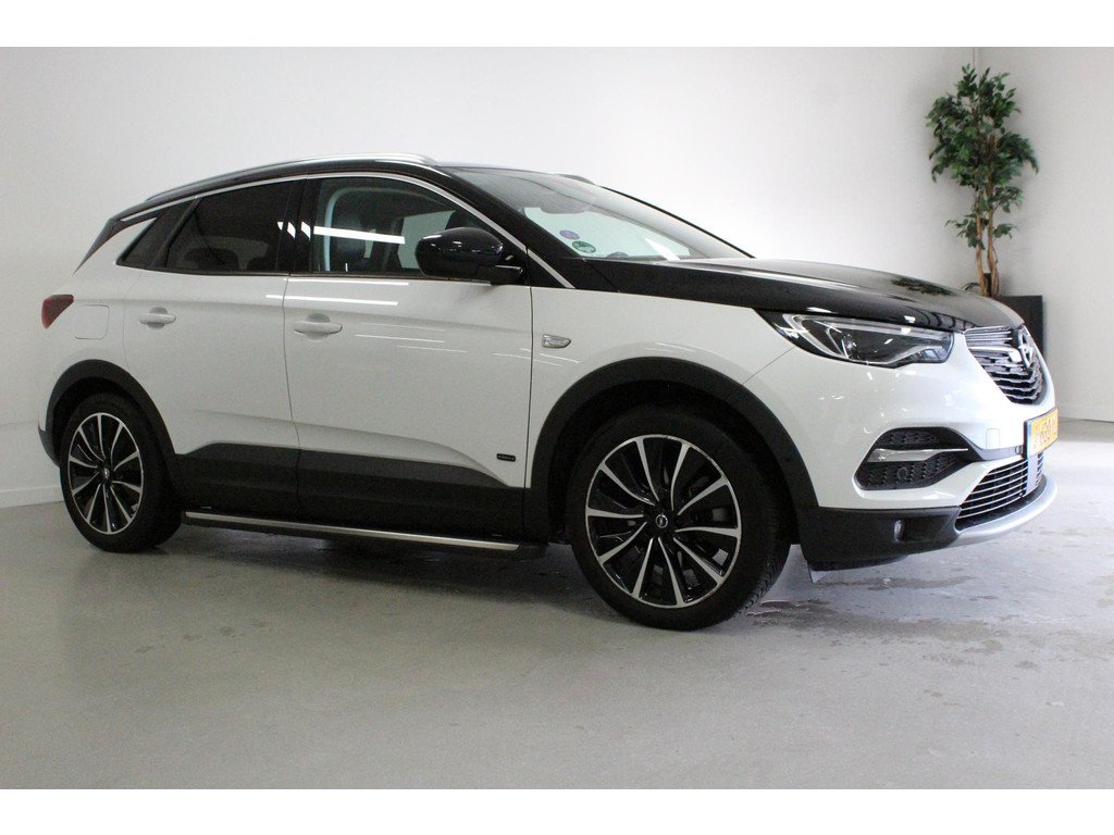 Opel Grandland 1.6 Ultimate