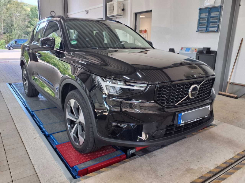 Volvo XC40 B4 Plus Dark