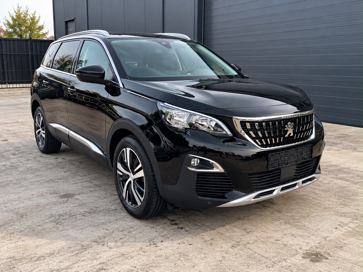 Peugeot 5008 1.2i Allure