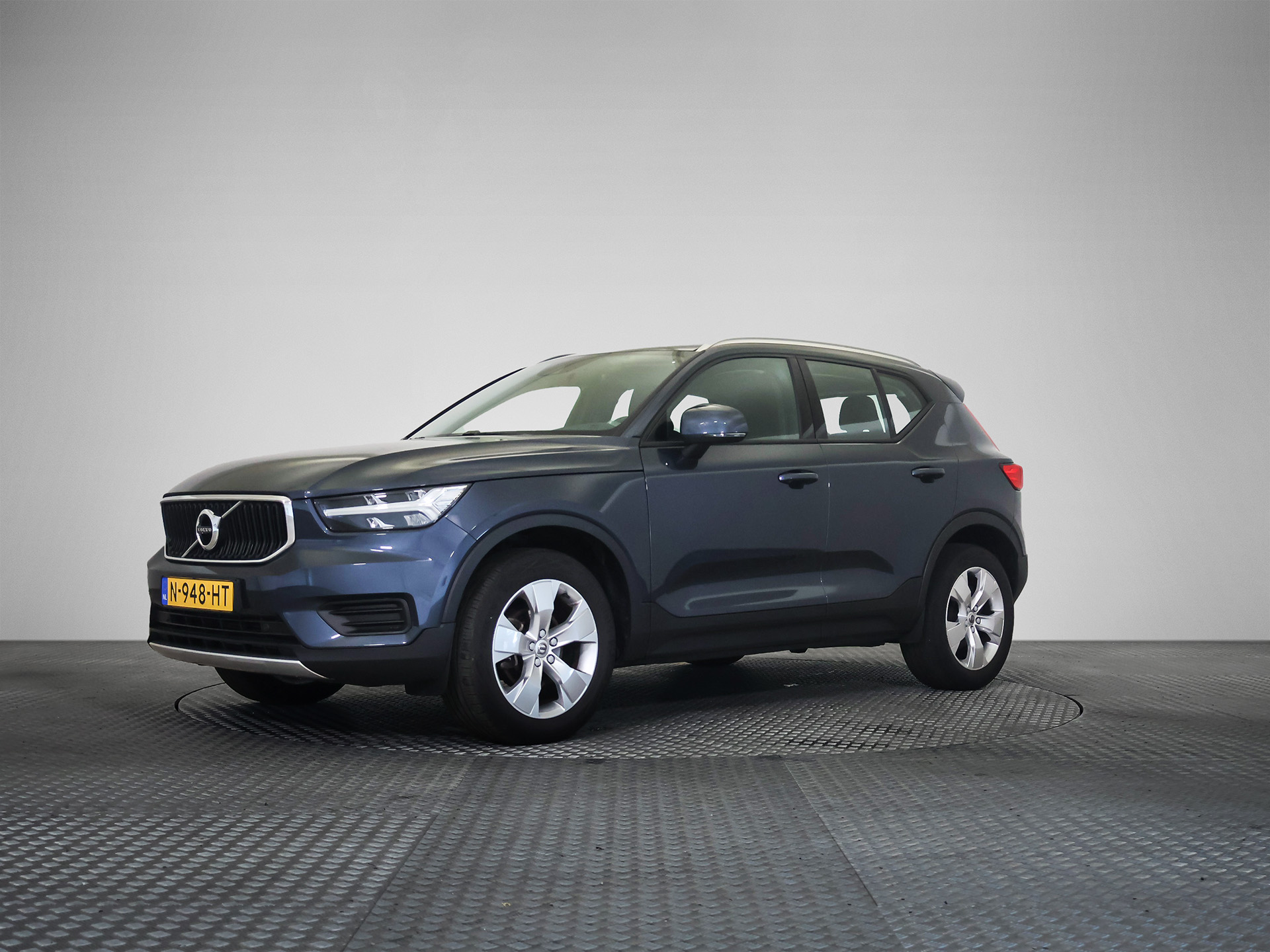 Volvo XC40 1.5 T2 Momentum Business