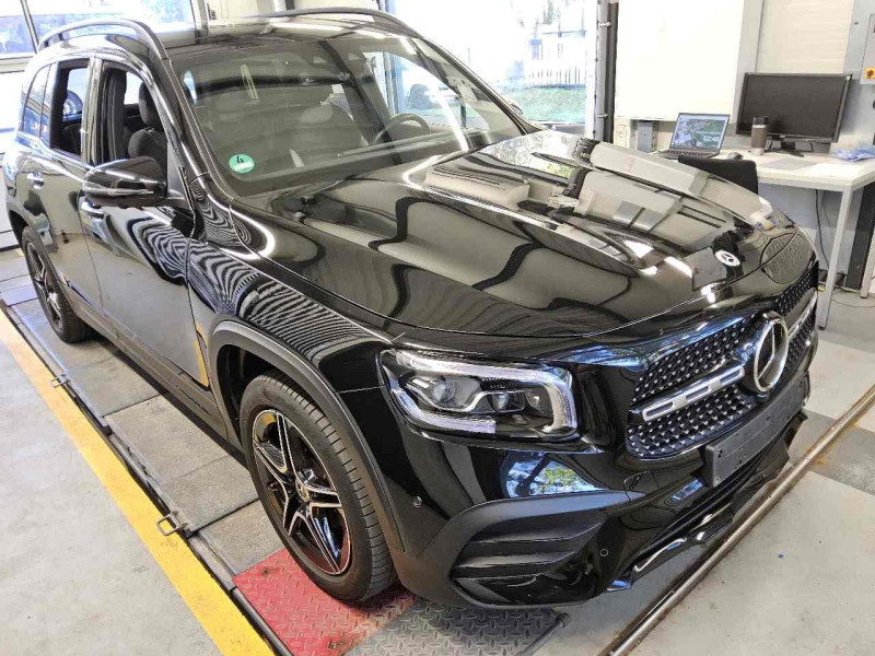 Mercedes-Benz GLB 200 AMG Line