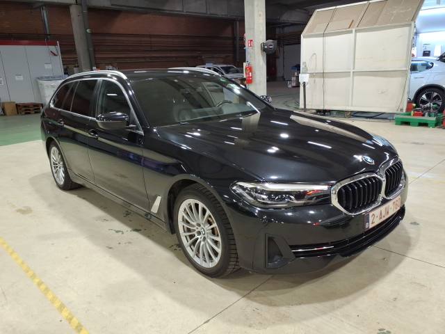 BMW 5 Series Touring 530e Lounge