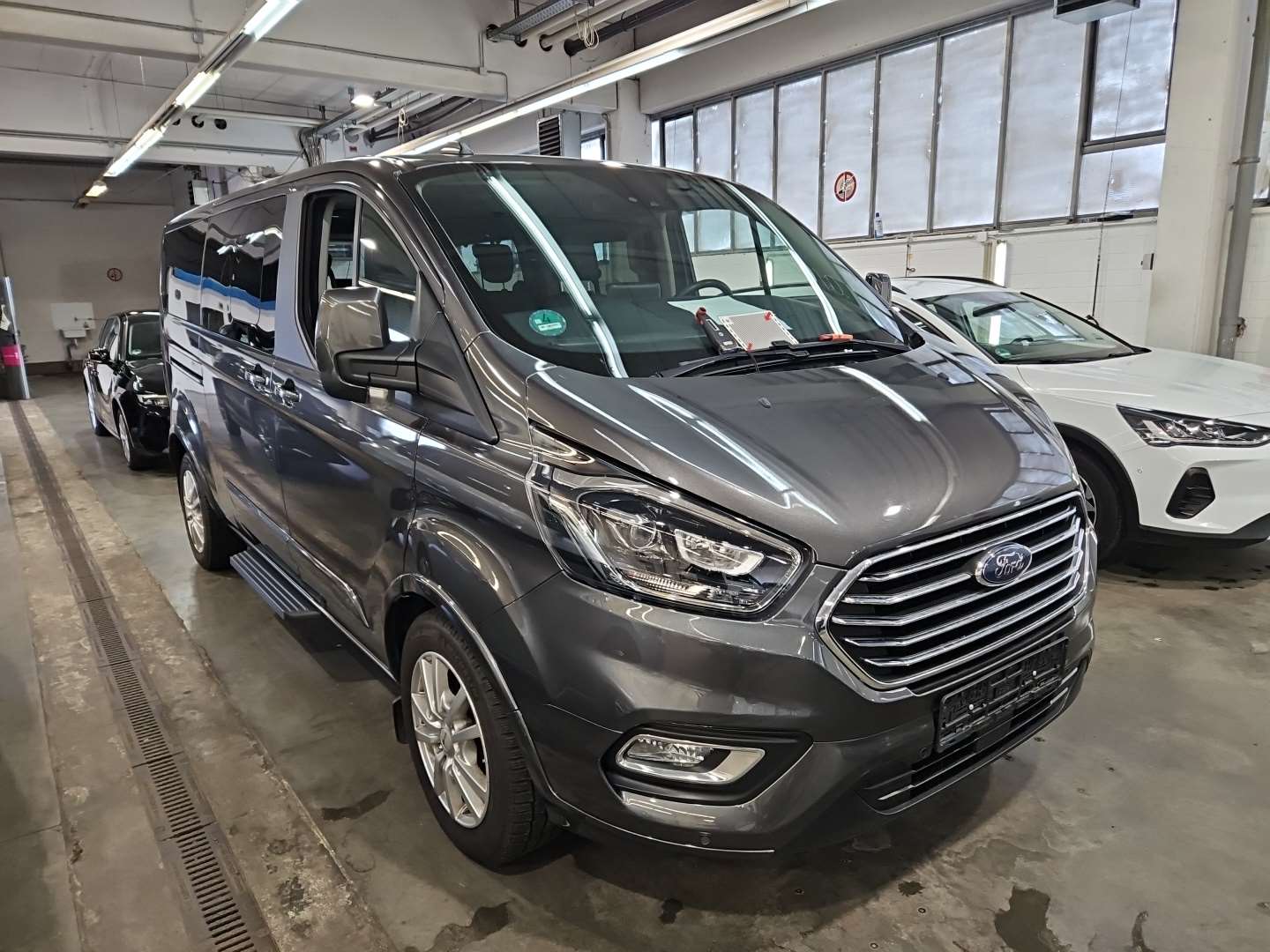 Ford Tourneo Custom L2H1 2.0 Titanium X