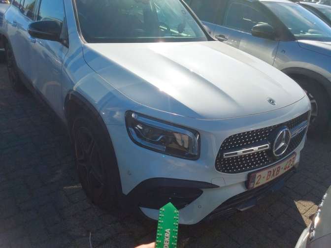 Mercedes-Benz GLB 200