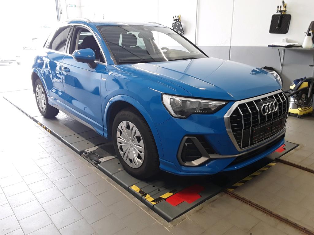 Audi Q3 35 TDI S Line