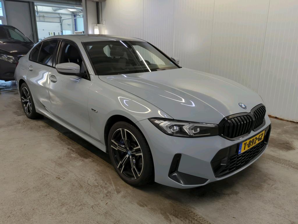 BMW 3 Series 320e