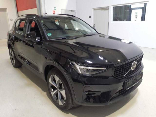 Volvo XC40 B4 Plus Dark