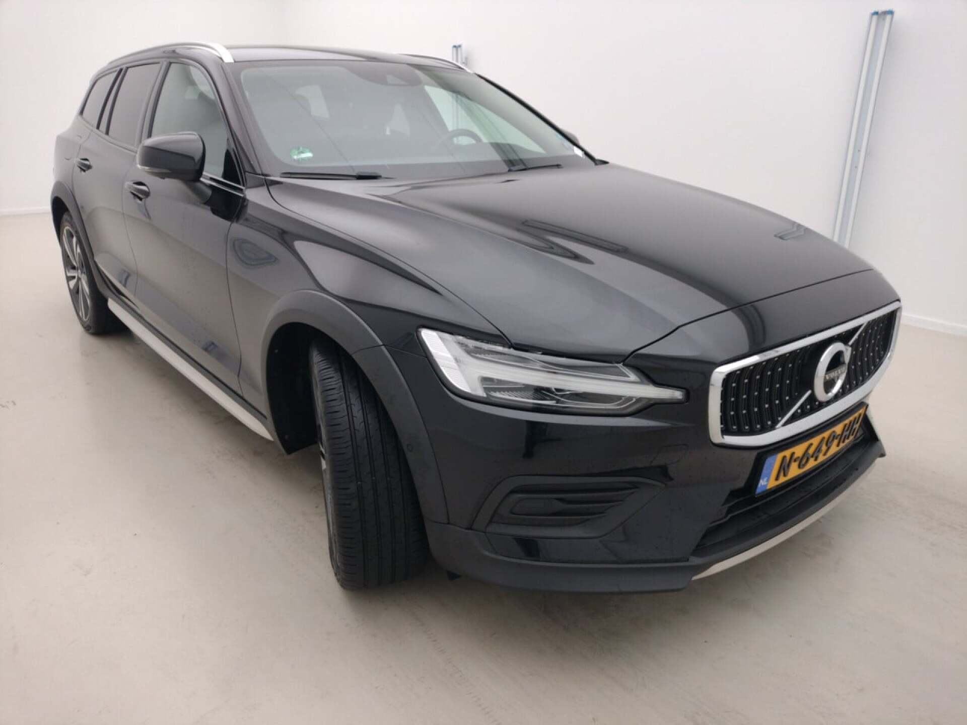 Volvo V60 Cross Country B5 Pro