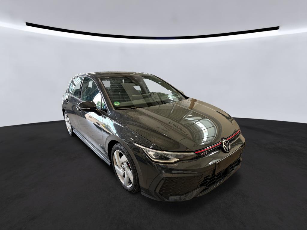 Volkswagen Golf 2.0 TSI