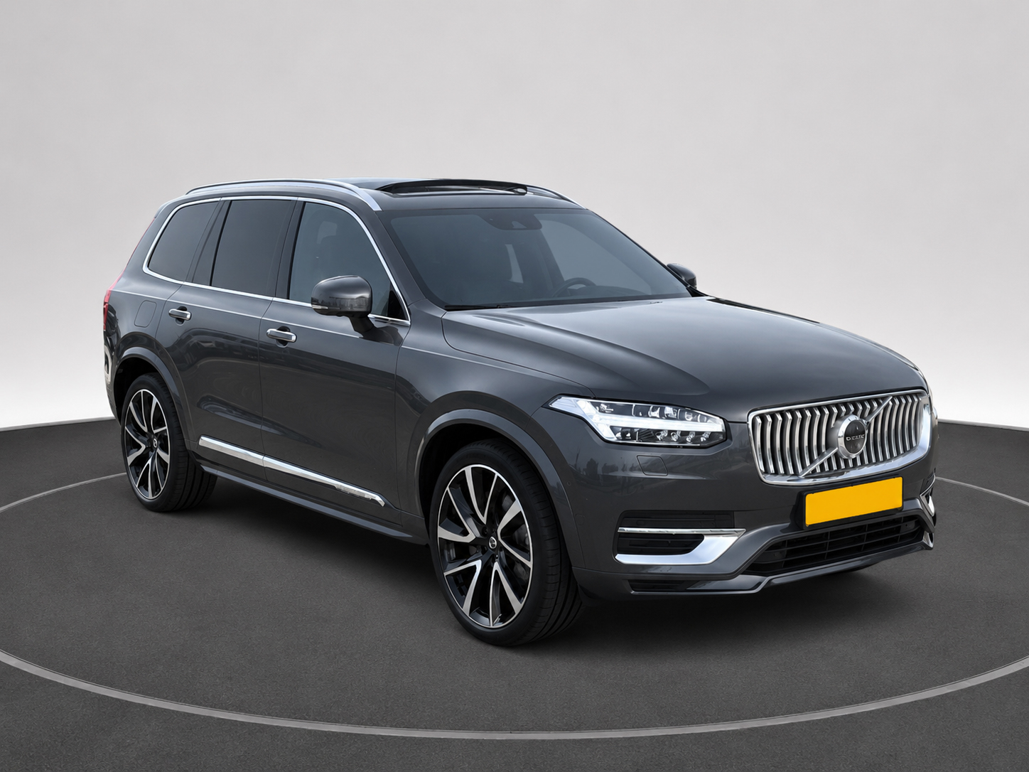 Volvo XC90 T8 R-Design