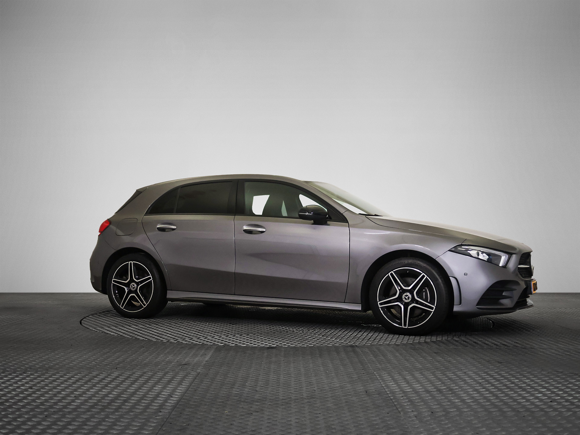 Mercedes-Benz A 250e AMG Line