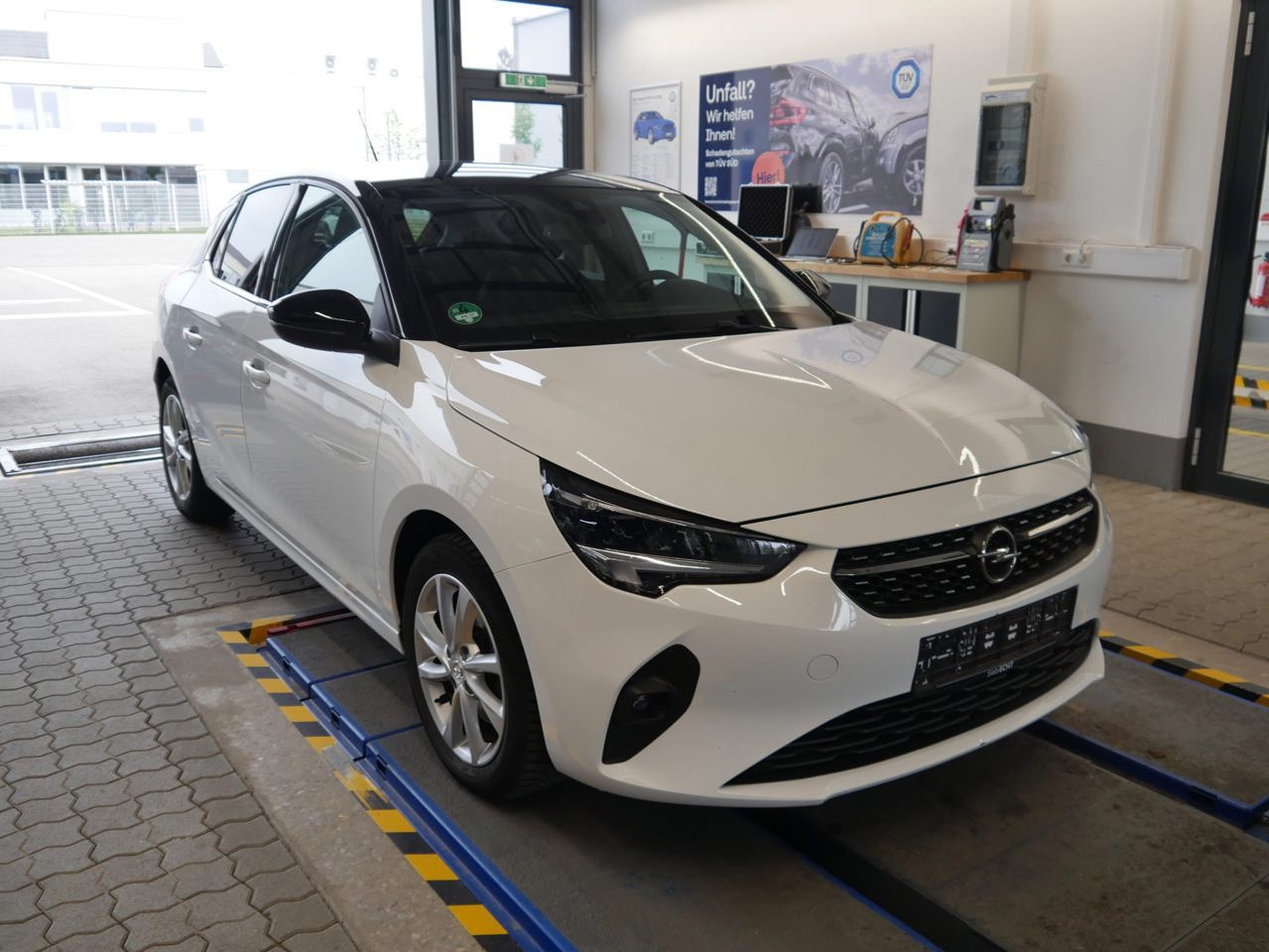 Opel Corsa 1.2 Elegance