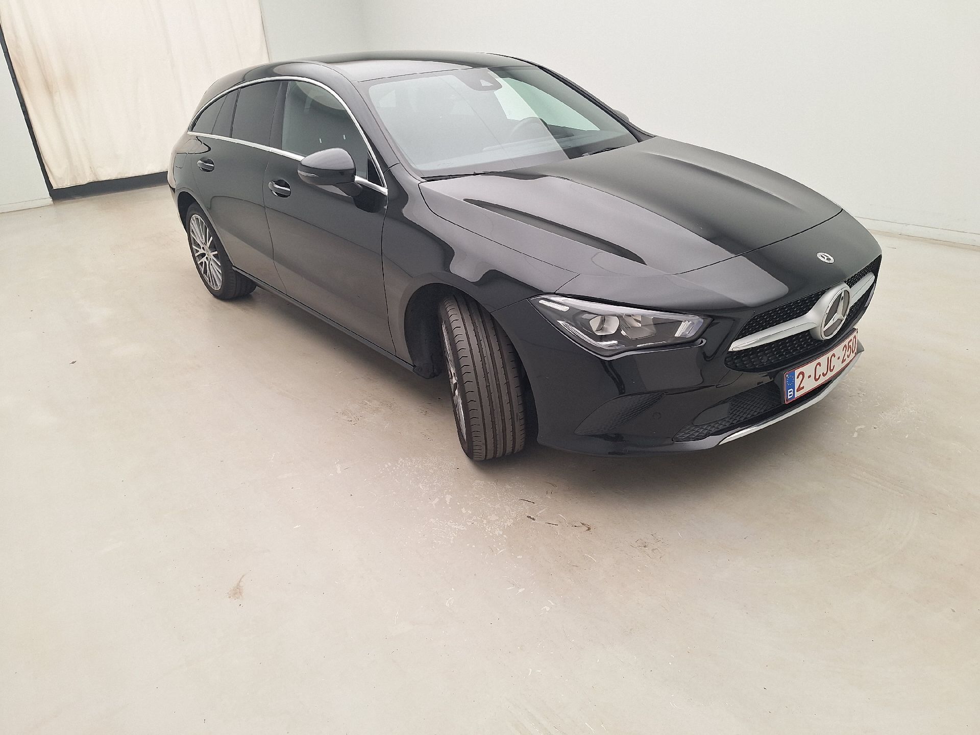 Mercedes-Benz CLA Shooting Brake 250e Luxury